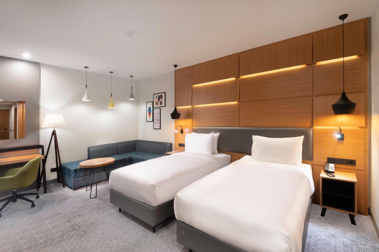 Holiday Inn Yerevan - Republic Square By Ihg Luaran gambar