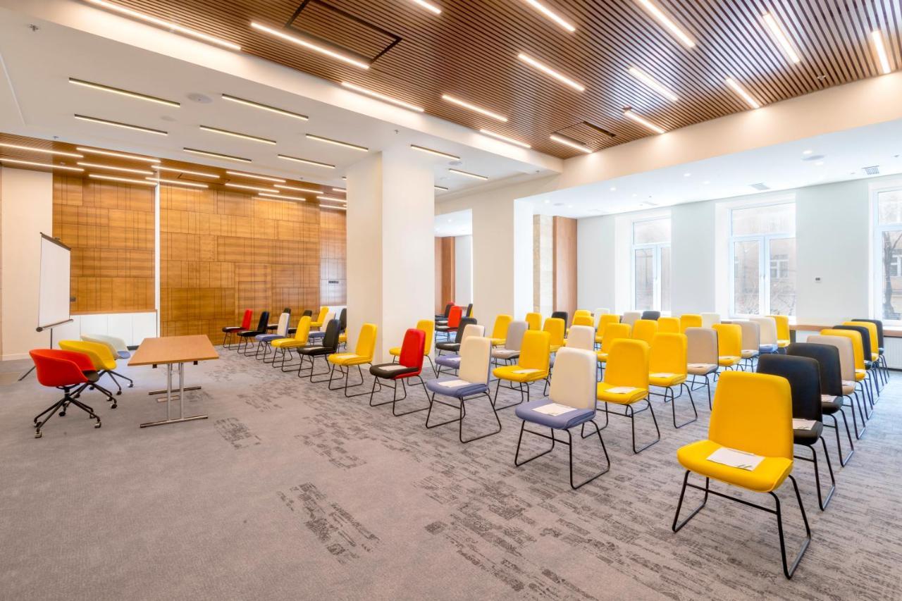 Holiday Inn Yerevan - Republic Square By Ihg Luaran gambar