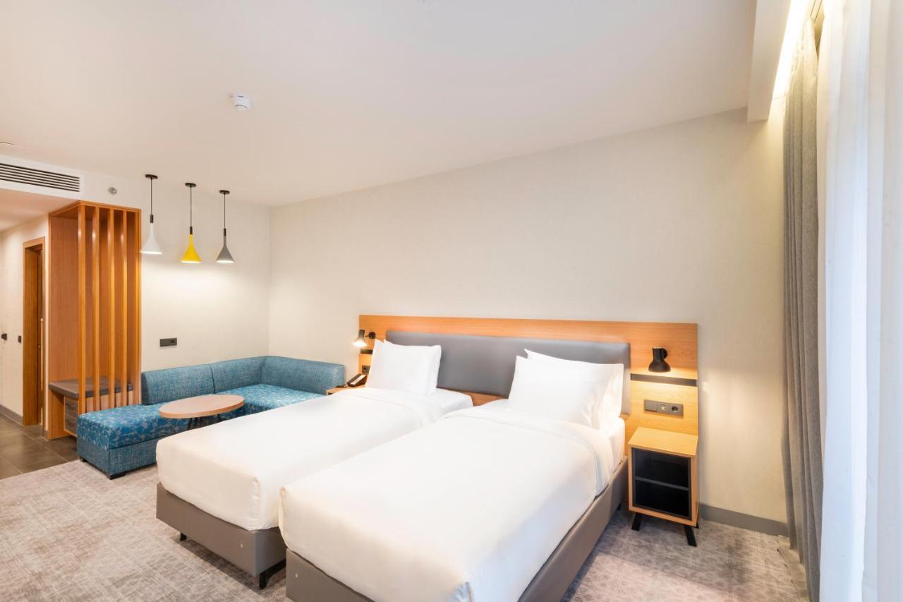 Holiday Inn Yerevan - Republic Square By Ihg Luaran gambar