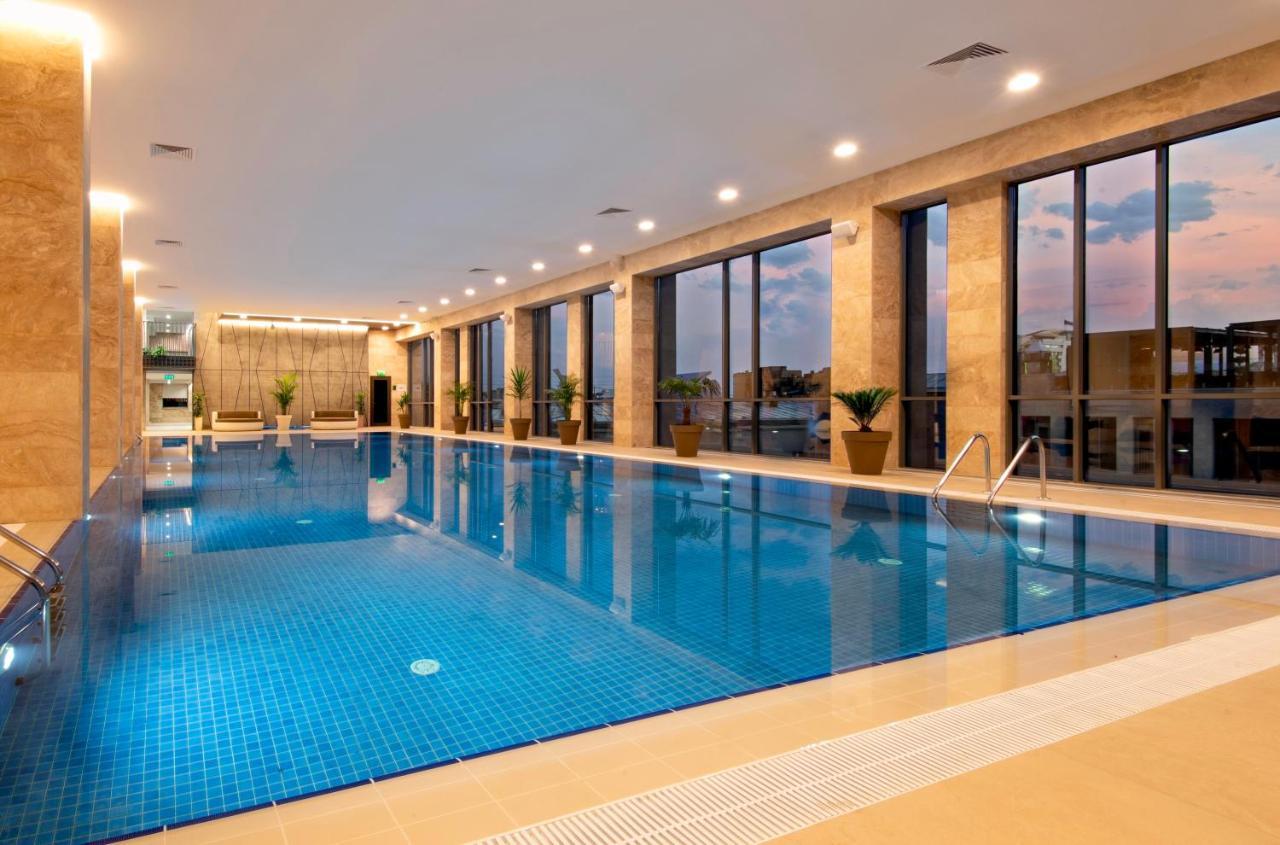 Holiday Inn Yerevan - Republic Square By Ihg Luaran gambar