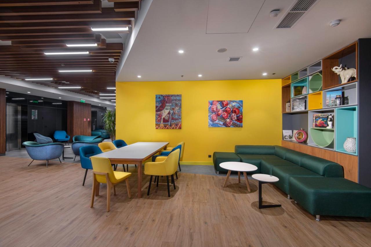Holiday Inn Yerevan - Republic Square By Ihg Luaran gambar