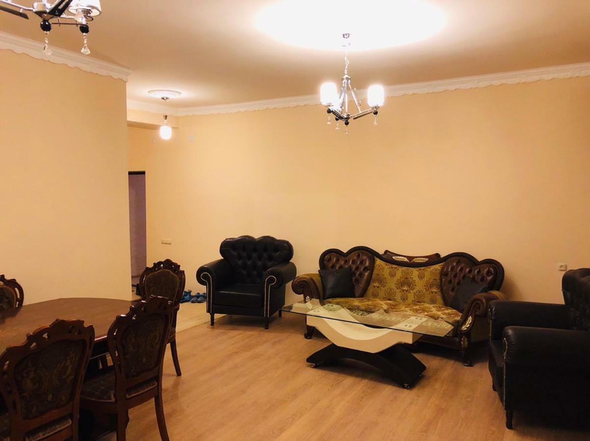 Holiday Inn Yerevan - Republic Square By Ihg Luaran gambar